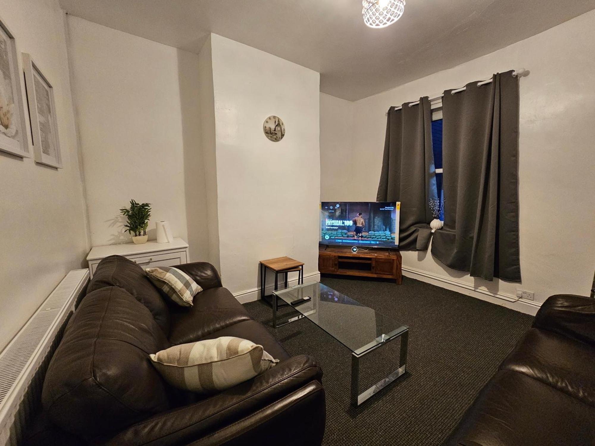 Convenient 3 Bed, Pr1 Near Uclan N Train Station Villa Preston  Luaran gambar